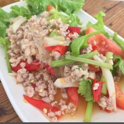 ยําวุ้นเส้นหมูสับ