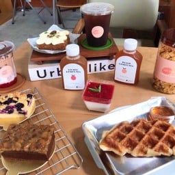So Am I Coffee & Bakery