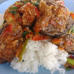 เล็ก อาหารตามสั่ง