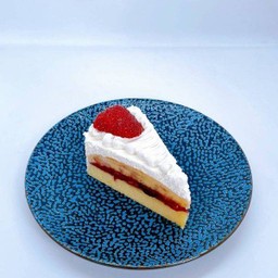 สตรอเบอร์รี่ช็อตเค้ก