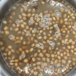 ถั่วลิสงตัม