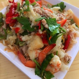 ยำวุ้นเส้นหมูสับ - หมูชิ้น