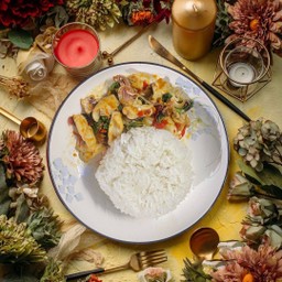 ผัดกระเพรา ปลาหมึกรสเด็ด