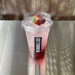 สตรอว์เบอร์รี่โซดา