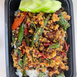 กระเพาหมูสับ พริกแห้ง