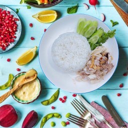 ปลาหมึก สดทอดกระเทียมพริกไทยราดข้าวรสเด็ด