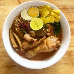 ก๋วยเตี๋ยวต้มยำไก่รวม