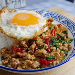 ข้าวหอมมะลิกระเพราหมูสับวุ้นเส้น(ไม่รวมไข่ดาว)