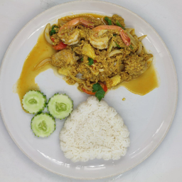 43ผัดผงกะหรี่ราดข้าว