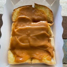 ปังแผ่นปิ้ง สังขยาชาไทย