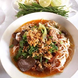 ขนมจีนก่อจ้าว Khanom Jeen Gao