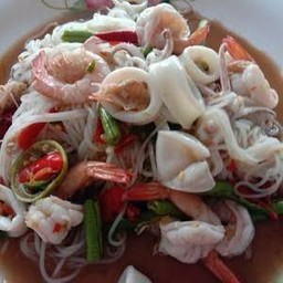 ตำขนมจีนทะเล(ปลาร้า)