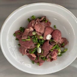 ลาบน้ำตก นู๋ดาว ตลาดบางพัฒนา