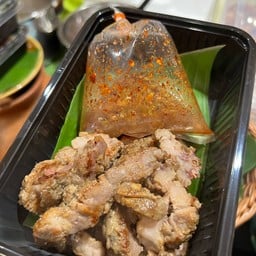 ร้านอาหารกระท่อมเจ้าพระยา และรีสอร์ท อยุธยา