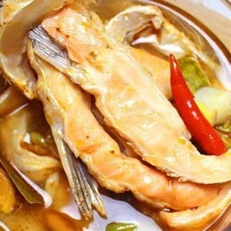 ต้มยำท้องปลาแชท่อนคาง