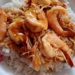 ข้าวกุ้งกะเทียม