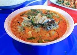 ต้มยำหัวพุงแซลมอนน้ำข้น