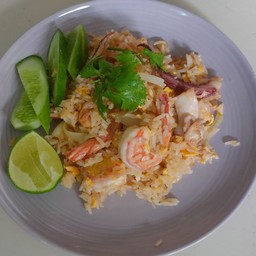 ข้าวผัดทะเล