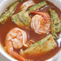 แกงส้มชะอมกุ้ง