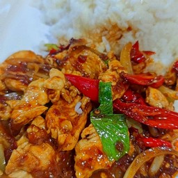 ผัดพริกเผาไก่