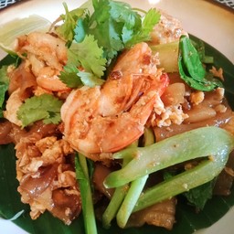 ผัดซีอิ๋วเส้นใหญ่ หมู/เนื้อ/ไก่/กุ้ง