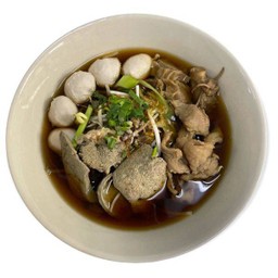 ก๋วยเตี๋ยวหมูน้ำแดง