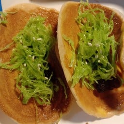 โบราณ ..เขียวล้วน.. 8 ชิ้น