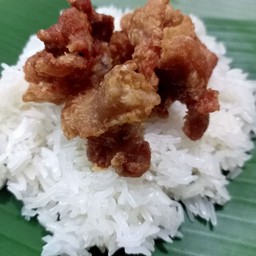 ข้าวเหนียวหน้าไก่ทอด