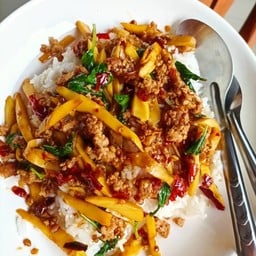 กระเพราเสด็จแม่ สาขา1