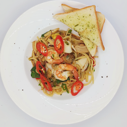 2 สปาเกตตี้ผัดขี้เมา