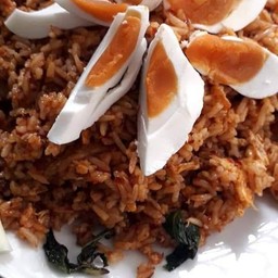 ข้าวผัดพริกเผาหมู+ไข่เค็ม