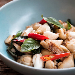 เนื้อปูผัดพริกสวนโหรพา