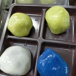 บัวลอยเปล่า