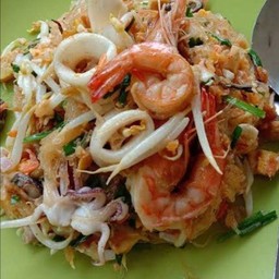 ผัดไทยวุ้นเส้นทะเลรวม