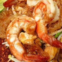 วุ้นเส้นผัดไทยกุ้งสด