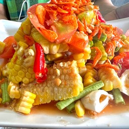 ตำข้าวโพดไข่เค็ม