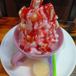 ปังเย็นสตรอเบอร์รี่นมสด