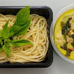 F-201 สปาเก็ตตี้ แกงเขียวหวานไก่