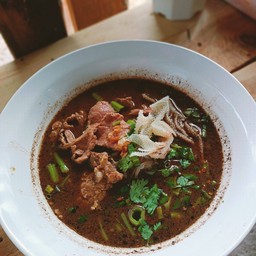 เกาเหลาเนื้อ ลูกชิ้น