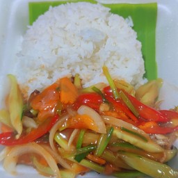 ผัดเปรี้ยวหวานหมูกรอบ