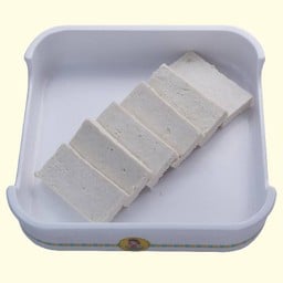 เต้าหู้ออร์แกนิก จากถั่วภูเขาและแปลงหญ้าหวานของโรงเรียน