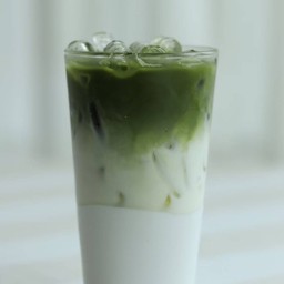 มัทฉะลาเต้เย็น