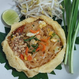 ผัดไทยป้าแต๋ว เส้นหนึบ