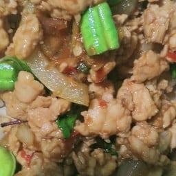 หมูกรอบ ป้าน้อยตามสั่ง เจ้าเก่า