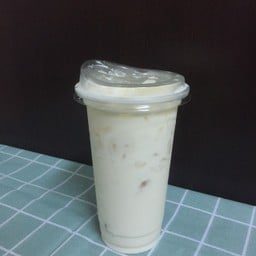 Eight On Earth น้ำ & ขนมปัง