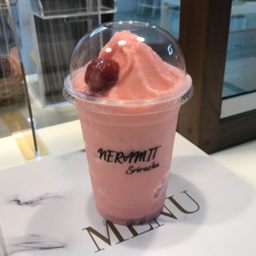 สตรอเบอร์รี่สมูทตี้