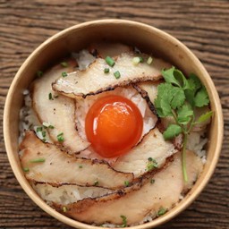 ข้าวหน้าคอหมูย่าง ดงบุริ