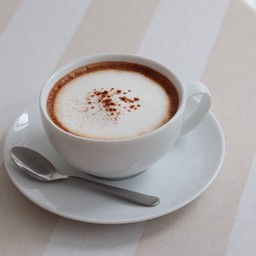 คาปูชิโน่ร้อน