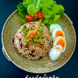 ข้าวผัดน้ำพริกกากหมู