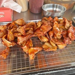 หูหมูย่าง